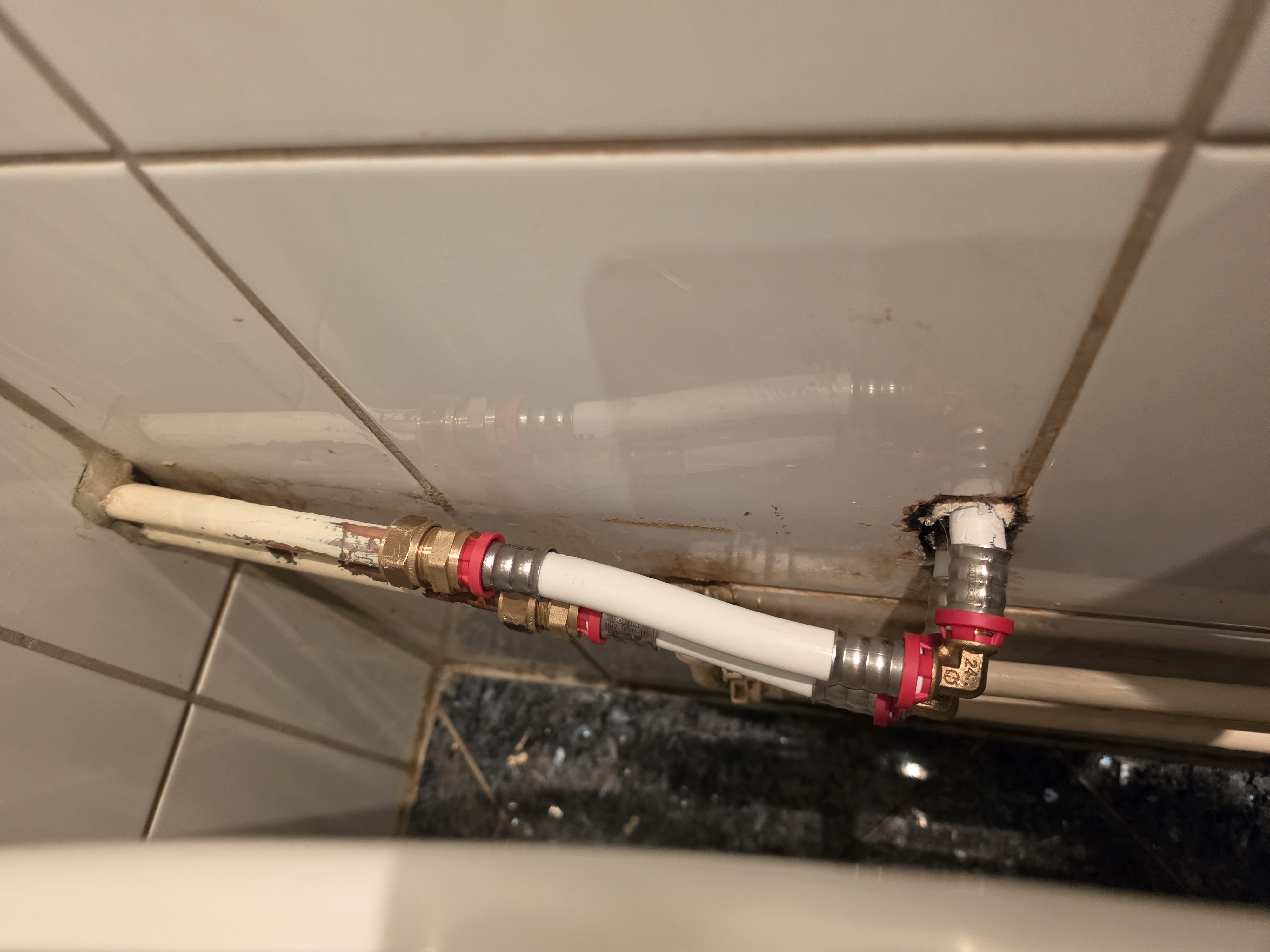 Leiding bij toilet snel hersteld door SpoedGieters